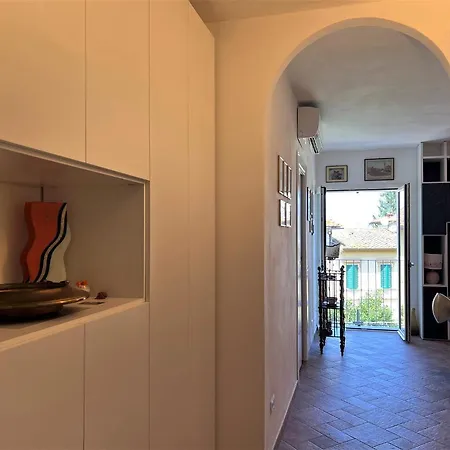 Castellini-private Parking Apartment